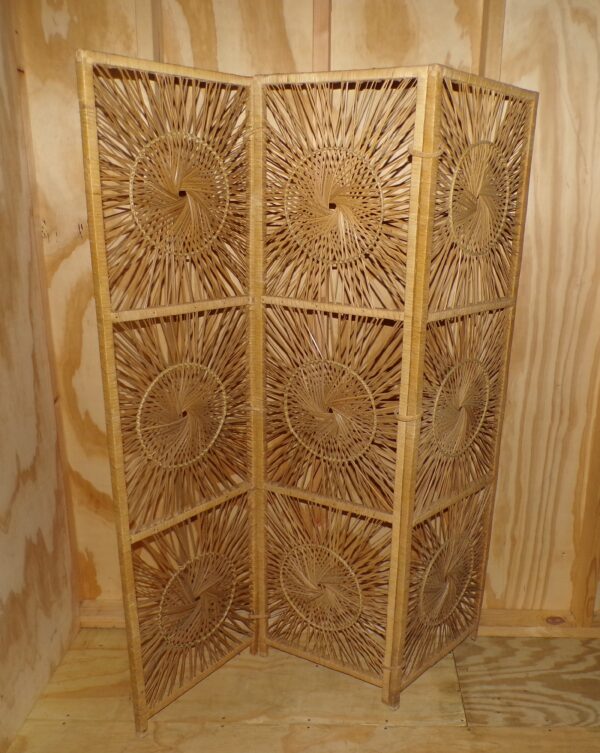 Vintage Mid Century Boho Sunburst Wicker Rattan Folding Screen Room Divider - Image 2